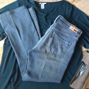 Levi’s CROPPED BOOT CUT JEANS 👖